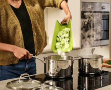 Load image into Gallery viewer, Joseph Joseph Small Chop2Pot - Green