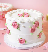 Load image into Gallery viewer, PME Round Cake Board with Banded Edge, White 10"