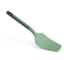 Load image into Gallery viewer, Lekue Omelets and Crêpes Spatula