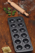 Load image into Gallery viewer, World of Flavours Italian Non-Stick Ravioli Mould Tray with Rolling Pin