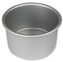 Load image into Gallery viewer, PME Round Cake Pan - 5" x 4"