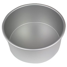 Load image into Gallery viewer, PME Round Cake Pan - 7" x 4"