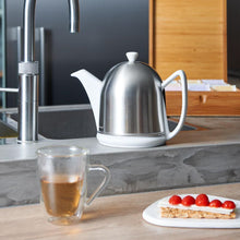 Load image into Gallery viewer, Bredemeijer Cosy Manto Teapot, White/Satin, 1 Litre