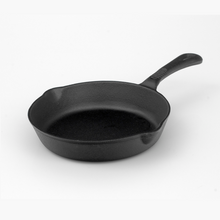 Load image into Gallery viewer, Victor Cast Iron Skillet - 10"