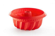 Load image into Gallery viewer, Lekue Deep Savarin Red - 22cm
