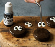Load image into Gallery viewer, Decora Sugar Decorations - Large Eyes
