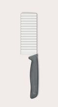 Load image into Gallery viewer, Zyliss Crinkle Cut Knife

