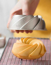 Load image into Gallery viewer, Decora Mini Alice Cake Mould

