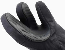 Load image into Gallery viewer, Joseph Joseph - Pinch Oven Glove Grey
