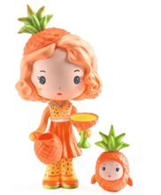 Load image into Gallery viewer, Djeco Tinly Anna &amp; Nany Figure
