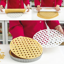 Load image into Gallery viewer, Decora Pastry Grid Cutter - Arabesque
