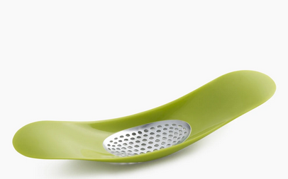 Joseph Joseph Garlic Crusher - Green