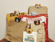 Load image into Gallery viewer, Kikkerland Doggie Bag Clips - Set of 6
