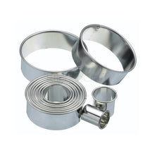 Load image into Gallery viewer, KitchenCraft Astd Round Plain Pastry Cutters, S/11 in Storage Tin
