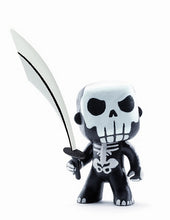 Load image into Gallery viewer, Arty Toys Knights - Skully
