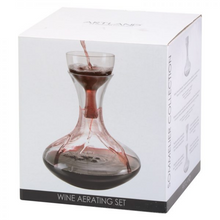 Load image into Gallery viewer, Sommelier Red Wine Carafe with Aerator
