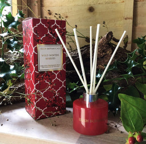 Wild winter berries diffuser