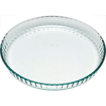 Load image into Gallery viewer, Pyrex Glass Fluted Flan/Quiche Dish - 27cm
