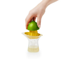 Load image into Gallery viewer, OXO Good Grips Small Citrus Squeezer
